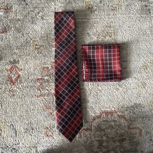 Men’s neck tie and matching pocket square